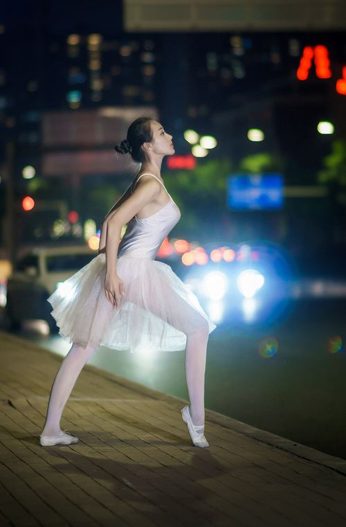 爱游戏体育-_新年新气象：赛季盘点与未来展望_，关于新赛季